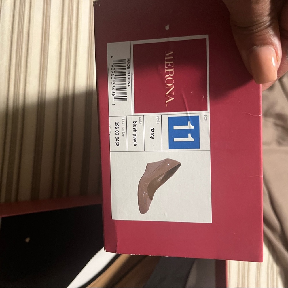 NEW patent leather blush color very stylish wedge heel.